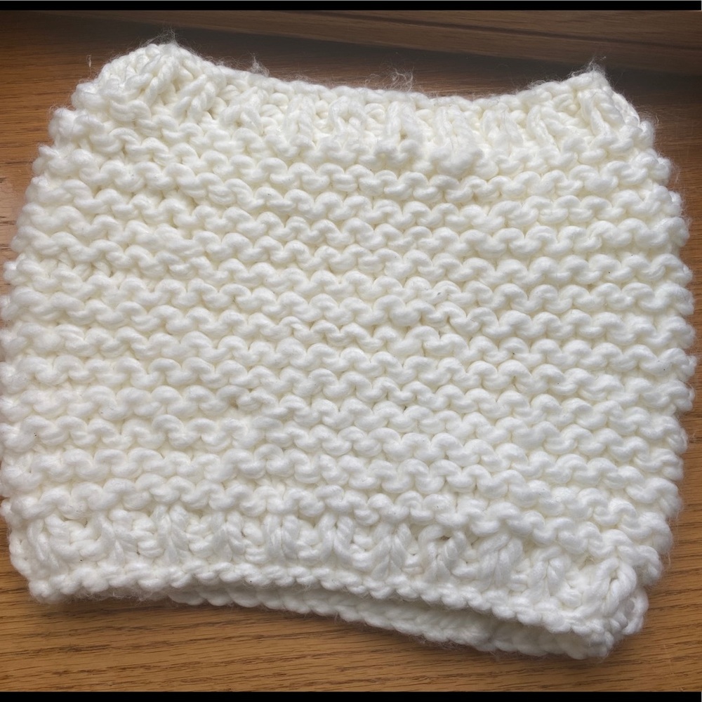 Knit infinity scarf